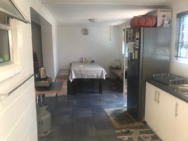 5 Bedroom Property for Sale in Pelikan Park Western Cape